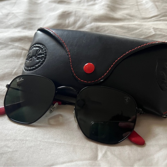 RayBan x Ferrari. Black tint RayBan glasses. Unisex. Plus case. Mint condition. - Picture 2 of 2